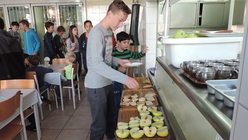TRADICIONALNI SLOVENSKI ZAJTRK / HAGYOMÁNYOS SZLOVÉN REGGELI