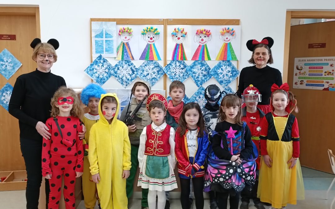 »Tralala, tralala je vesela maškara…«